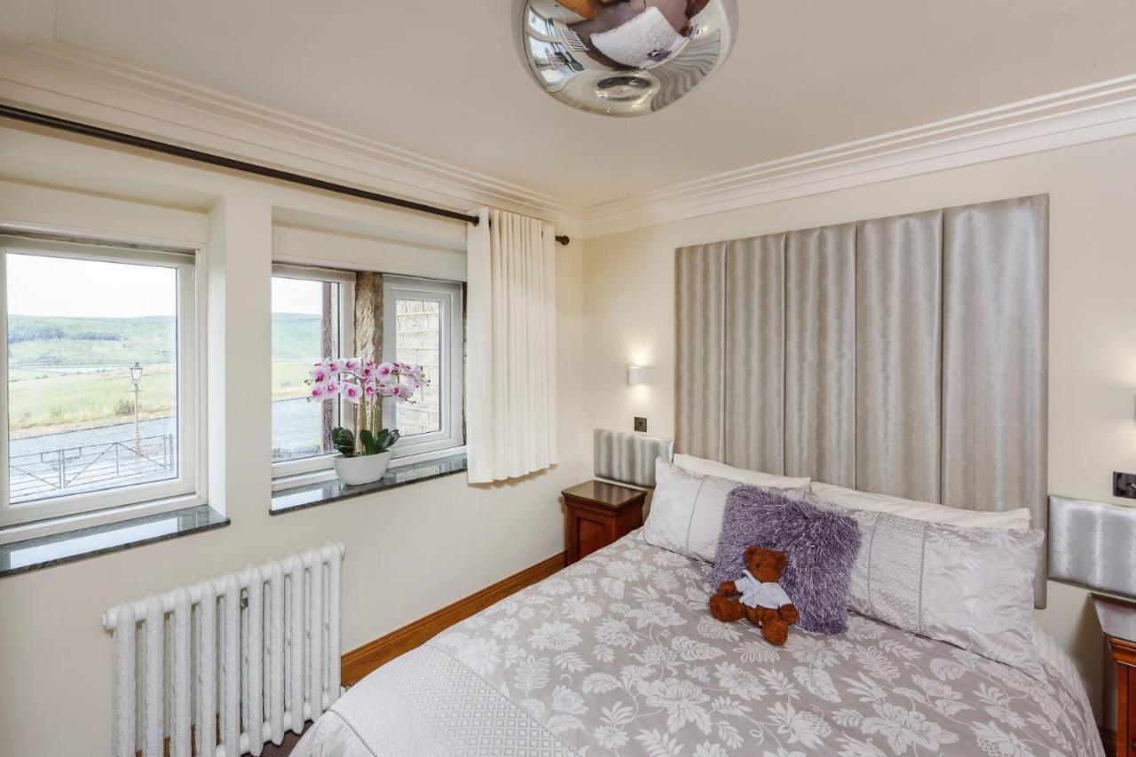 The Saddleworth Hotel Diggle Zewnętrze zdjęcie